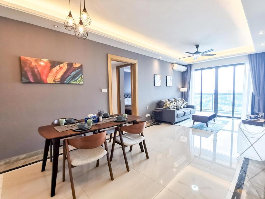 R&F Princess Cove Ciq Premium Sea & City View Suites By Neo Джохор Бахру Екстериор снимка